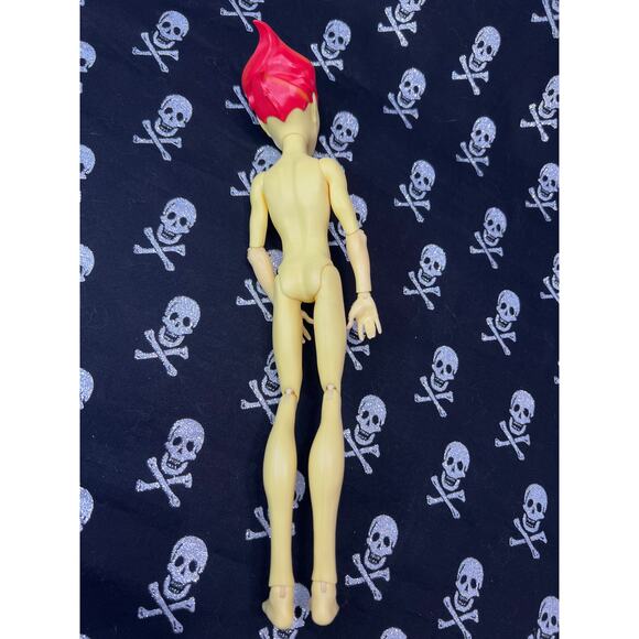 Monster High Ghoul Fair Heath Burns - Picture 6 of 6